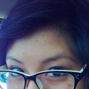 Meet your Posher, Naomi